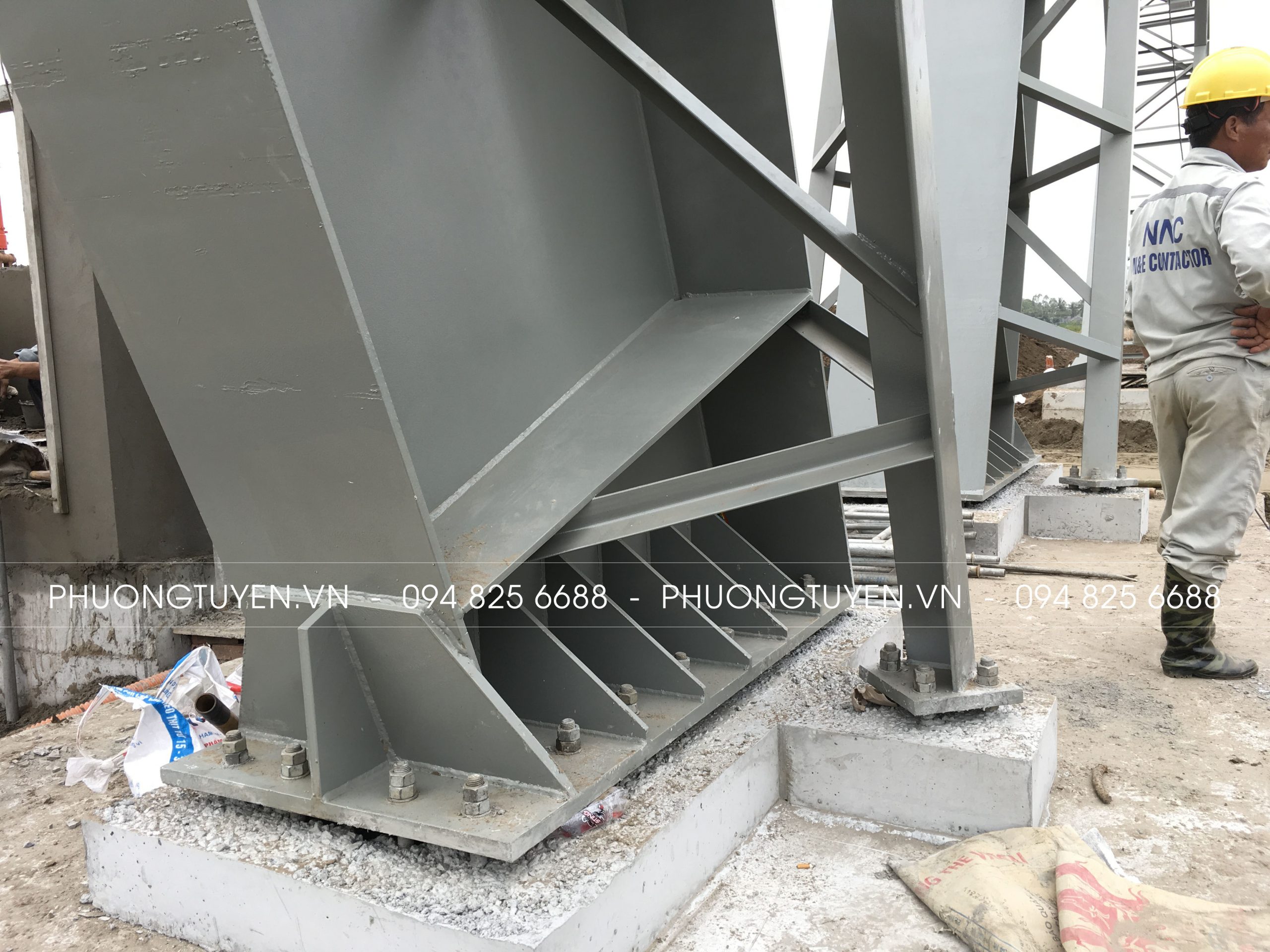 Kết cấu thép trong công trình cổng chào nhà máy Vinfast